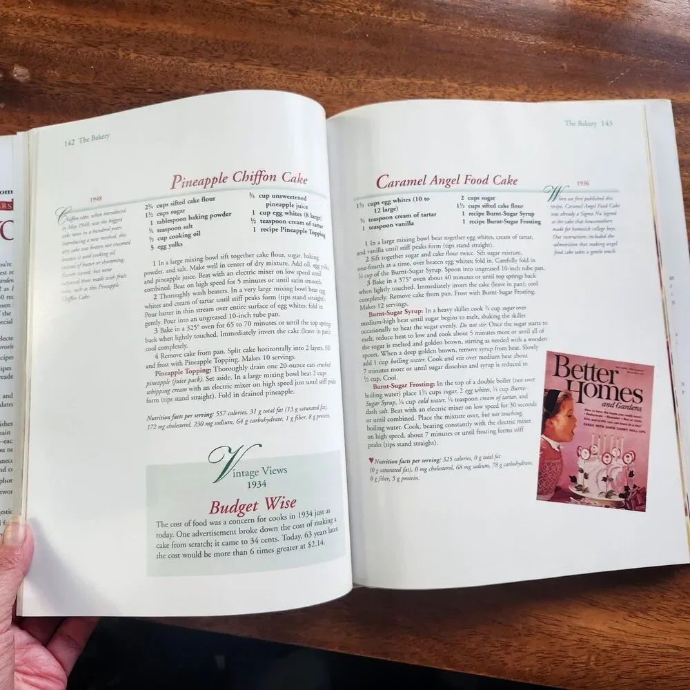 Better Homes and Gardens 75 Years of All-Time Favorites Cookbook 1997 HCDJ